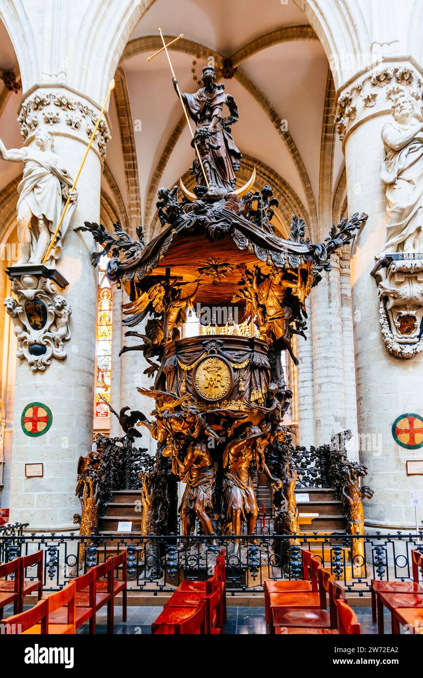 Baroque pulpit from the 17th century, made by the Antwerp sculptor