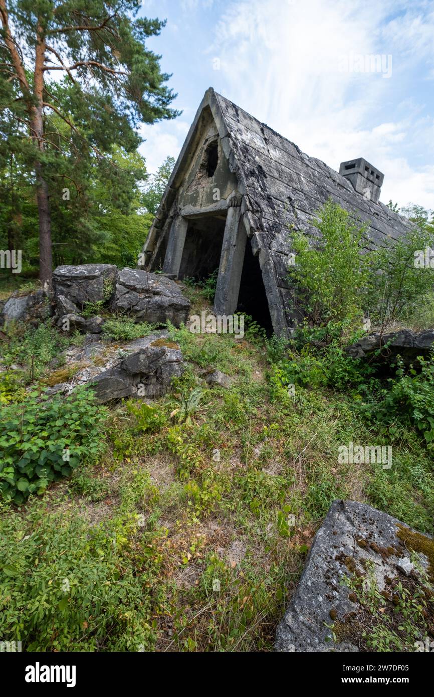 13.08.2022, Germany, Zossen, Brandenburg - Remains of the Wuensdorf ...