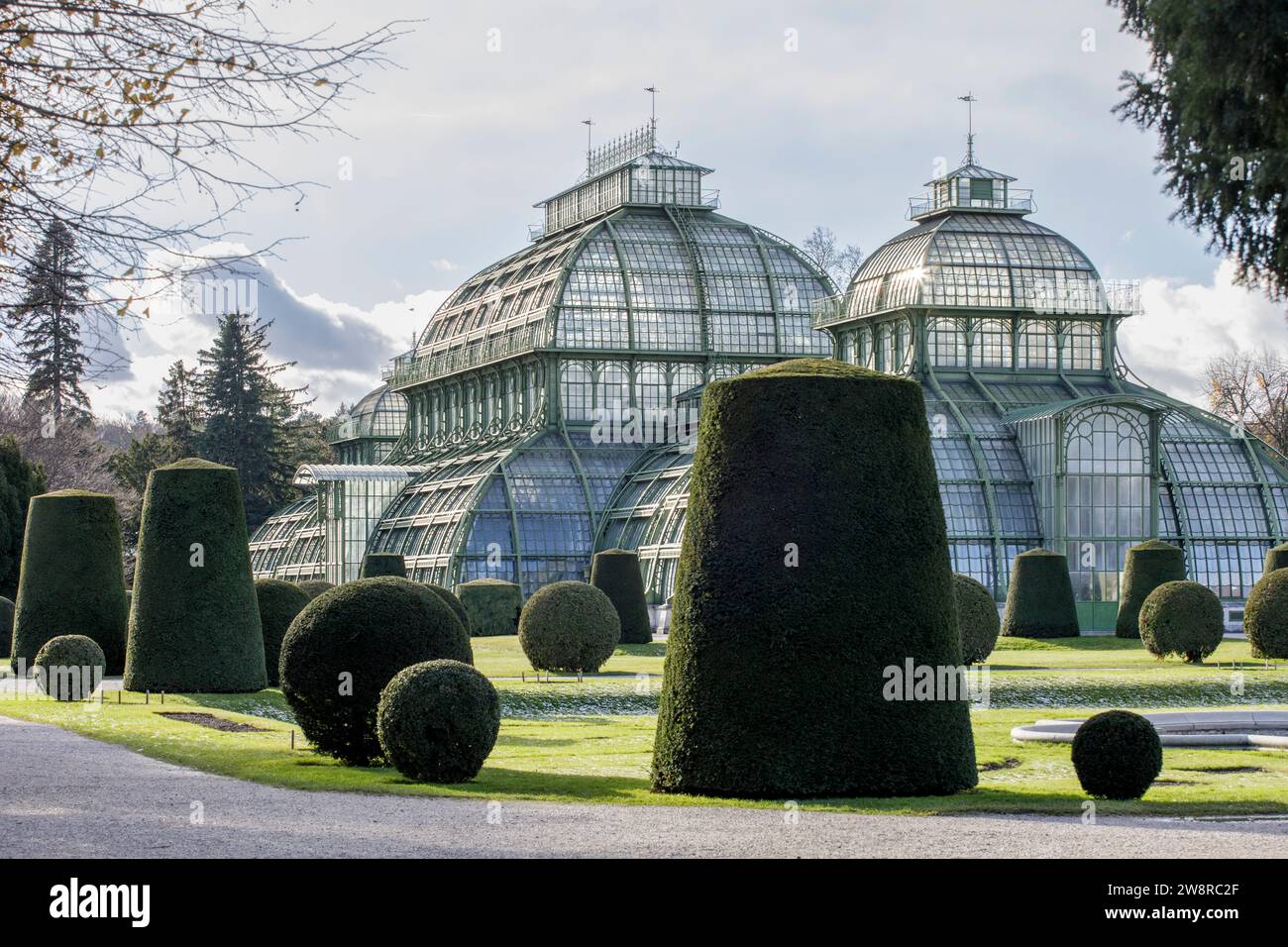 The Palm House in the grounds of Schloss Schönbrunn in Vienna, Austria Stock Photo