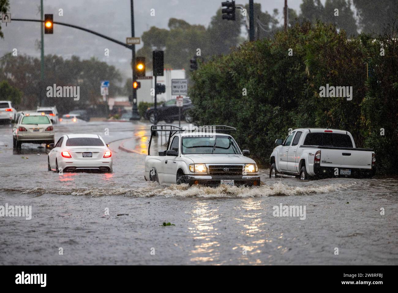 Tsunami warning santa barbara california today