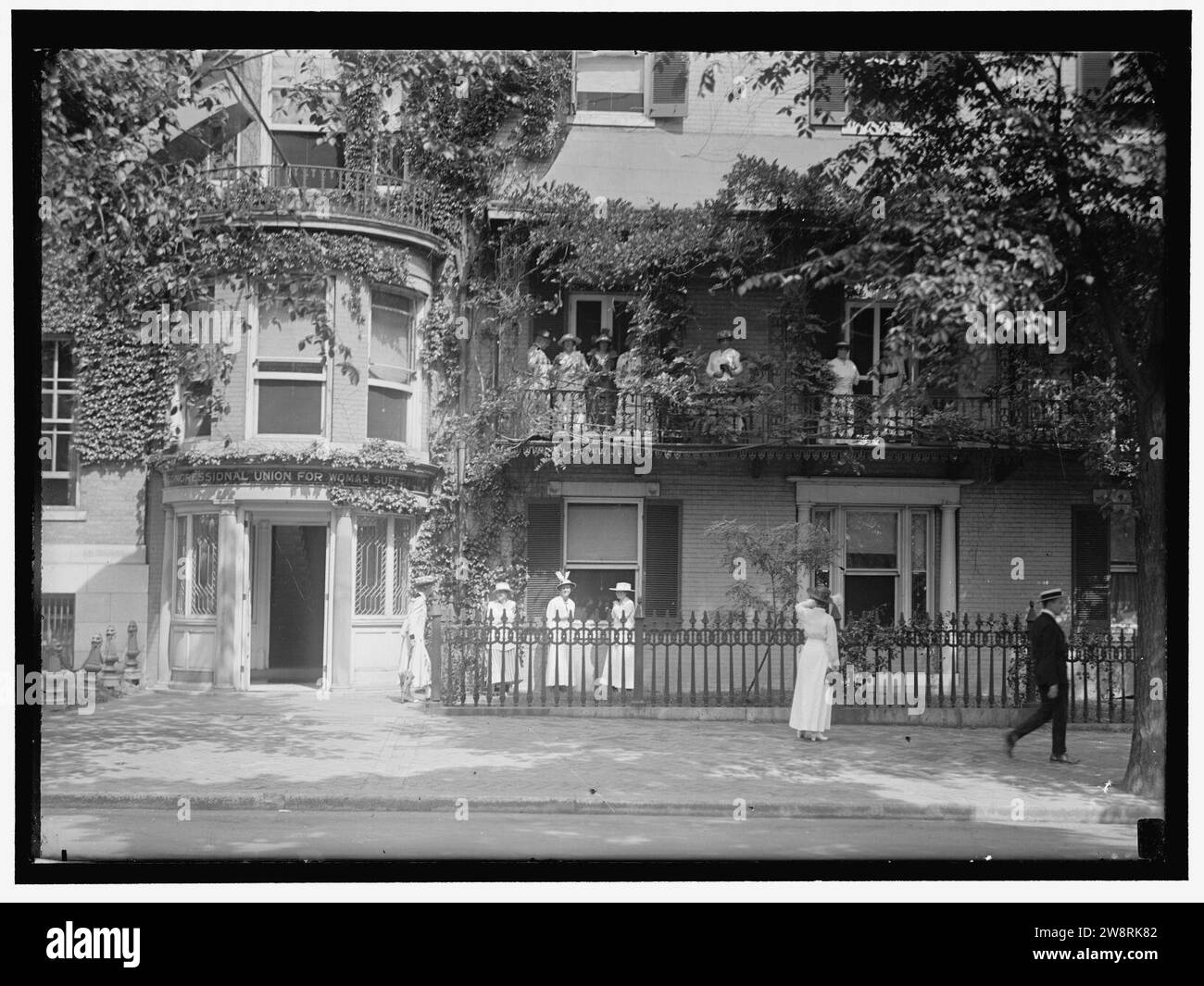 WOMAN SUFFRAGE CAMERON HOUSE, HEADQUARTERS Stock Photo Alamy