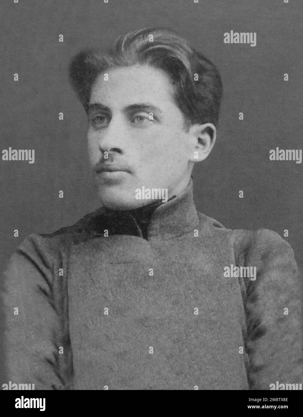 Rus ayollari sikilib sokinadi.