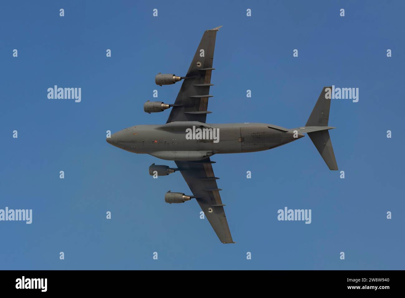 Engines boeing c 17 globemaster hi-res stock photography and
