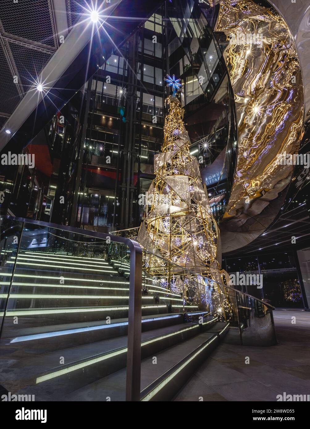 One New Change Shopping Centre in London during the festive season. Stock Photo