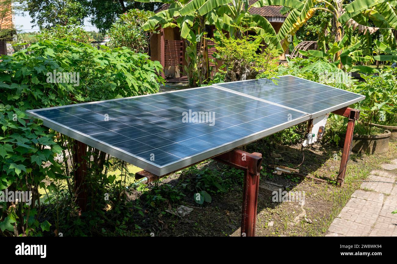 Solar panels in garden hi-res stock photography and images - Alamy