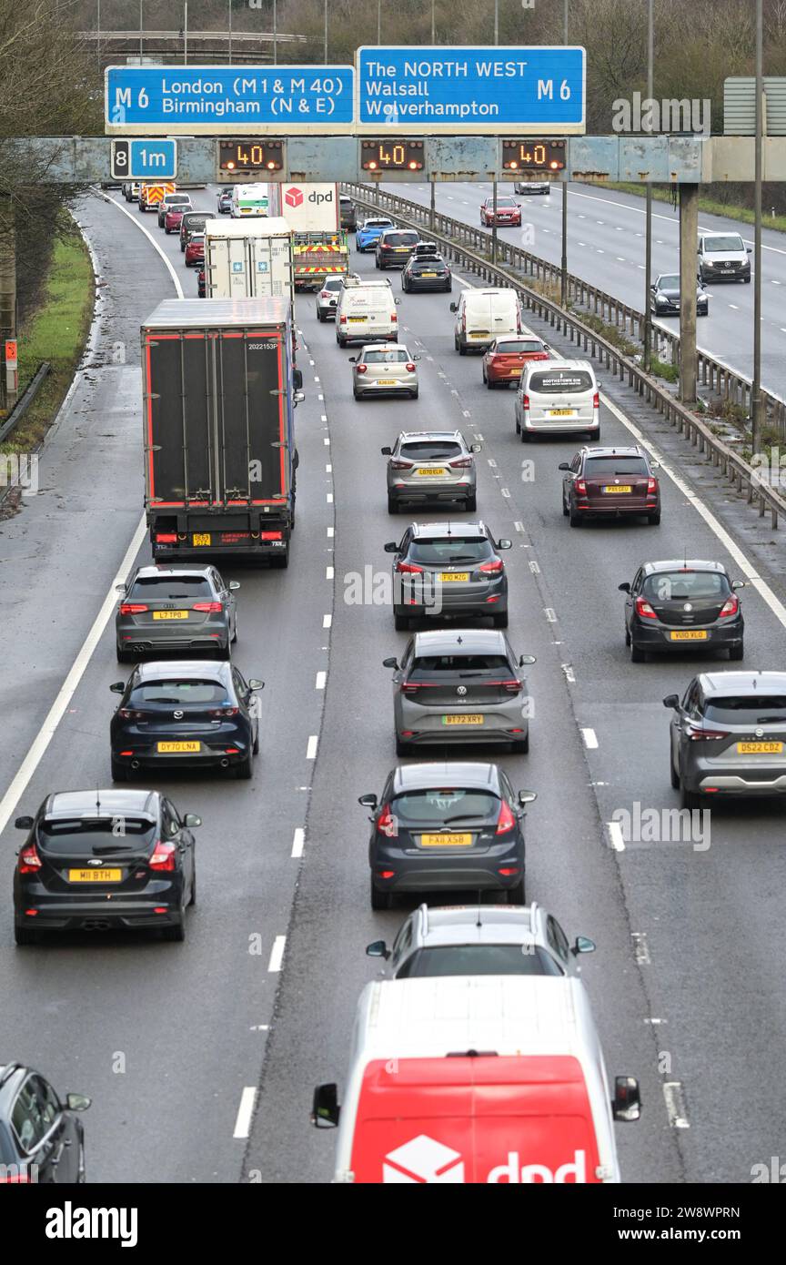 M5 Motorway, Sandwell, 22nd December 2023. Christmas getaway traffic has backed up to Junction 1 of the M5 near Birmingham, by gridlocked vehicles at Junction 8 of the M6 motorway which leads North and South. It is expected thousands of drivers are to make the Christmas dash to be with family this evening. Credit: Stop Press Media/Alamy Live News Stock Photo