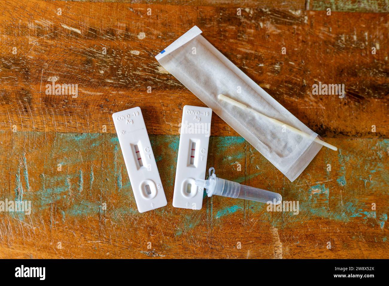 Test kit for detecting a corona infection with two positive test ...