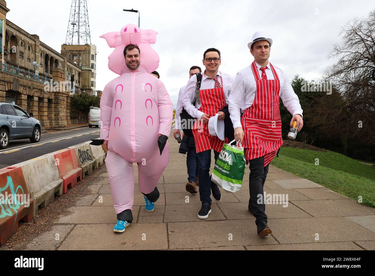 Alexandra Palace, London, UK. 22nd Dec, 2023. 2023/24 PDC Paddy Power ...
