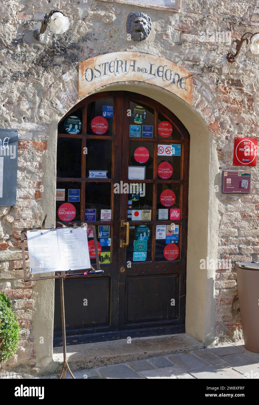 The ancient village of Bagno Vignoni, Val d'Orcia, Tuscany, Italy Stock Photo