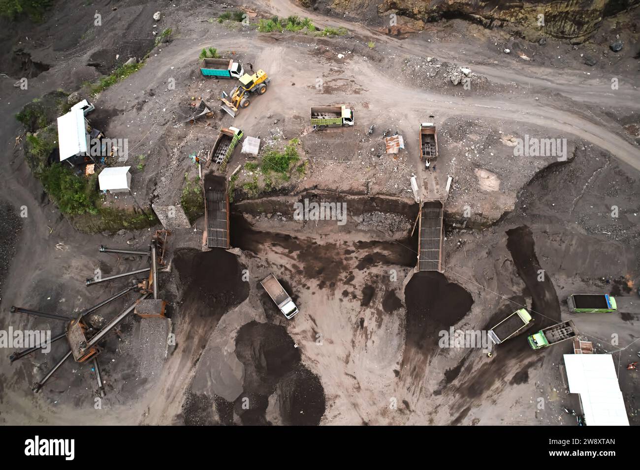 Indonesia coal production hires stock photography and images Alamy
