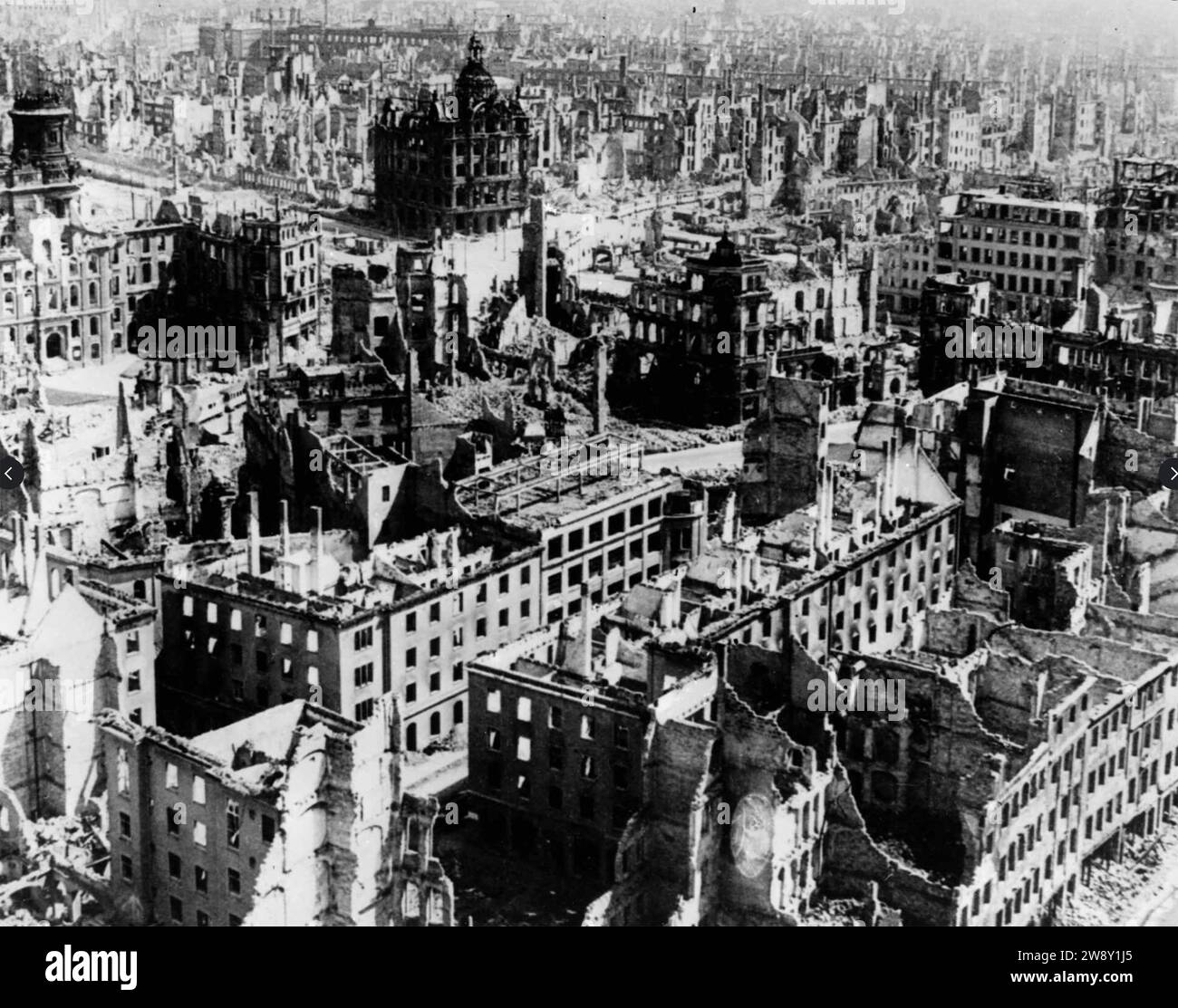 DRESDEN  1945 after the 13-15 February bombing by the RAF and USAAF. Stock Photo