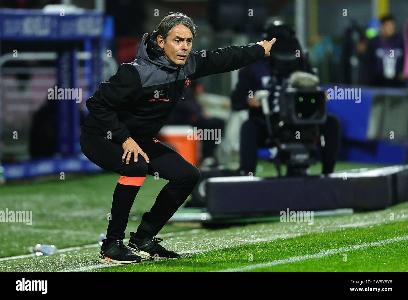 Salerno, Italy. 22nd Dec, 2023. Filippo Inzaghi, head coach of US Salernitana gestures during the Serie A football match between US Salernitana and AC Milan at Arechi stadium in Salerno (Italy), December 22nd, 2023. Credit: Insidefoto di andrea staccioli/Alamy Live News Stock Photo