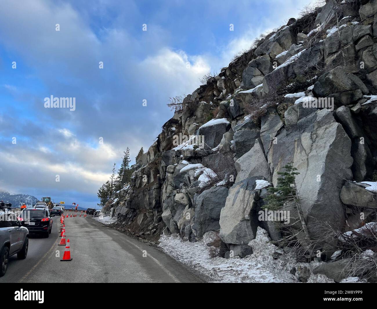 Echo Summit, California, USA. 21st Dec, 2023. Traffic control on Highway 50 near Echo Summit. (Credit Image: © Caltrans District 3/ZUMA Press Wire) EDITORIAL USAGE ONLY! Not for Commercial USAGE! Stock Photo