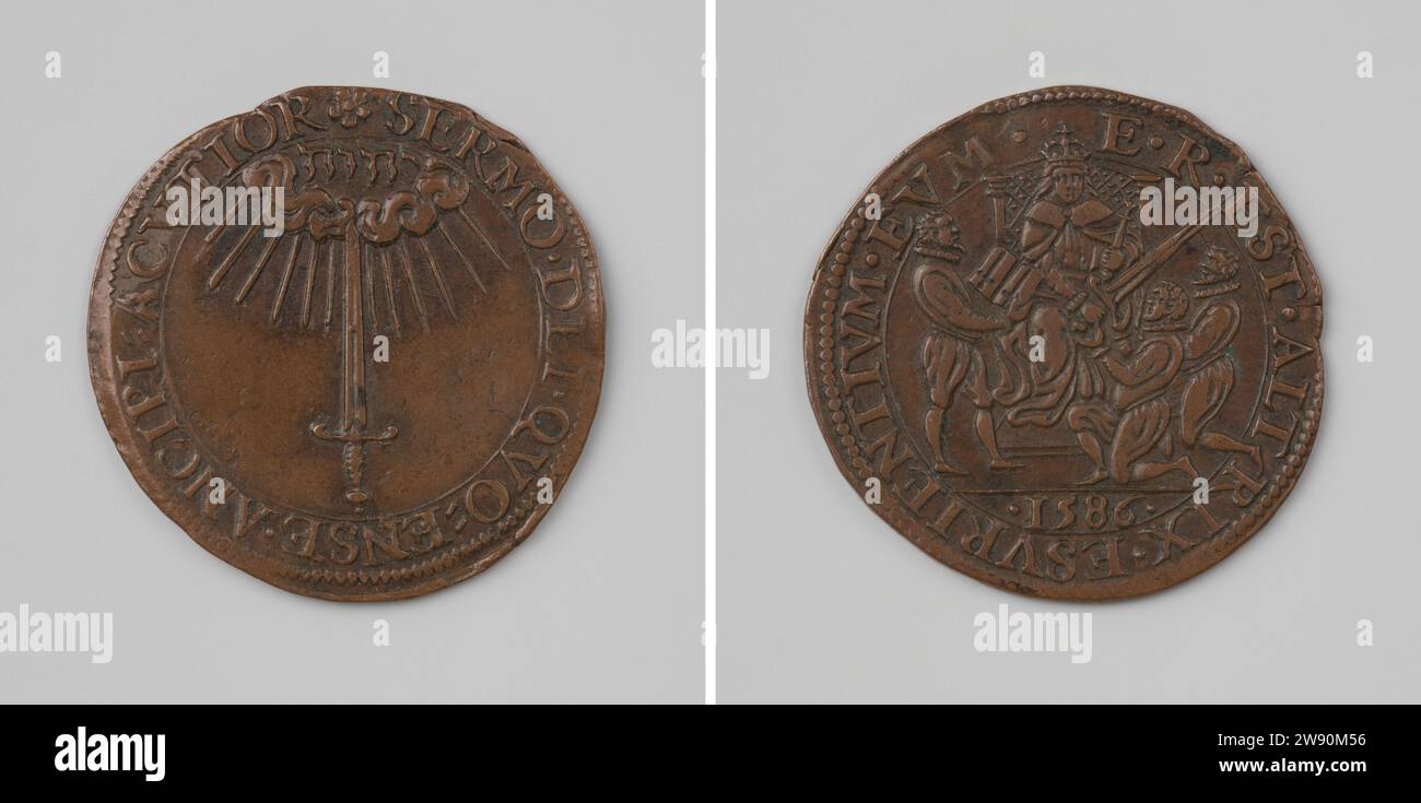 English help to the insurgents, Anonymous, 1586 live Copper medal. Front: sword with point -oriented; In addition, Jehovah's name in Hebrew's script in radiant cloud within Omschrift. Reverse: sitting woman, representing Elisabeth, Queen of England, hands sword to two kneeling Staatse envoys; Left: man with open book within Overschrift; Cut: year Dordrecht copper (metal) striking (metalworking) Stock Photo