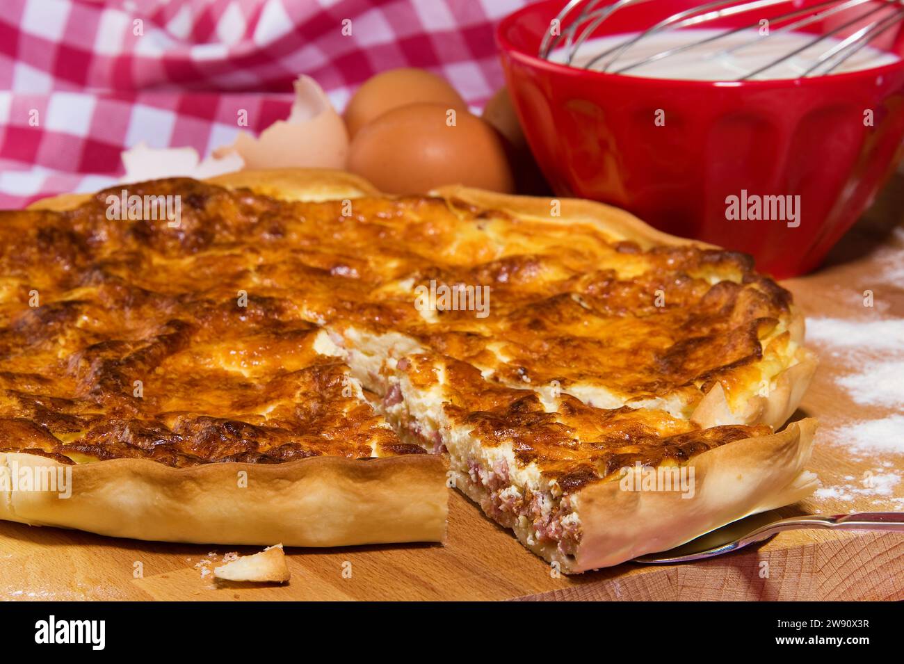 Quiche Lorraine, traditional with ingredients Stock Photo - Alamy