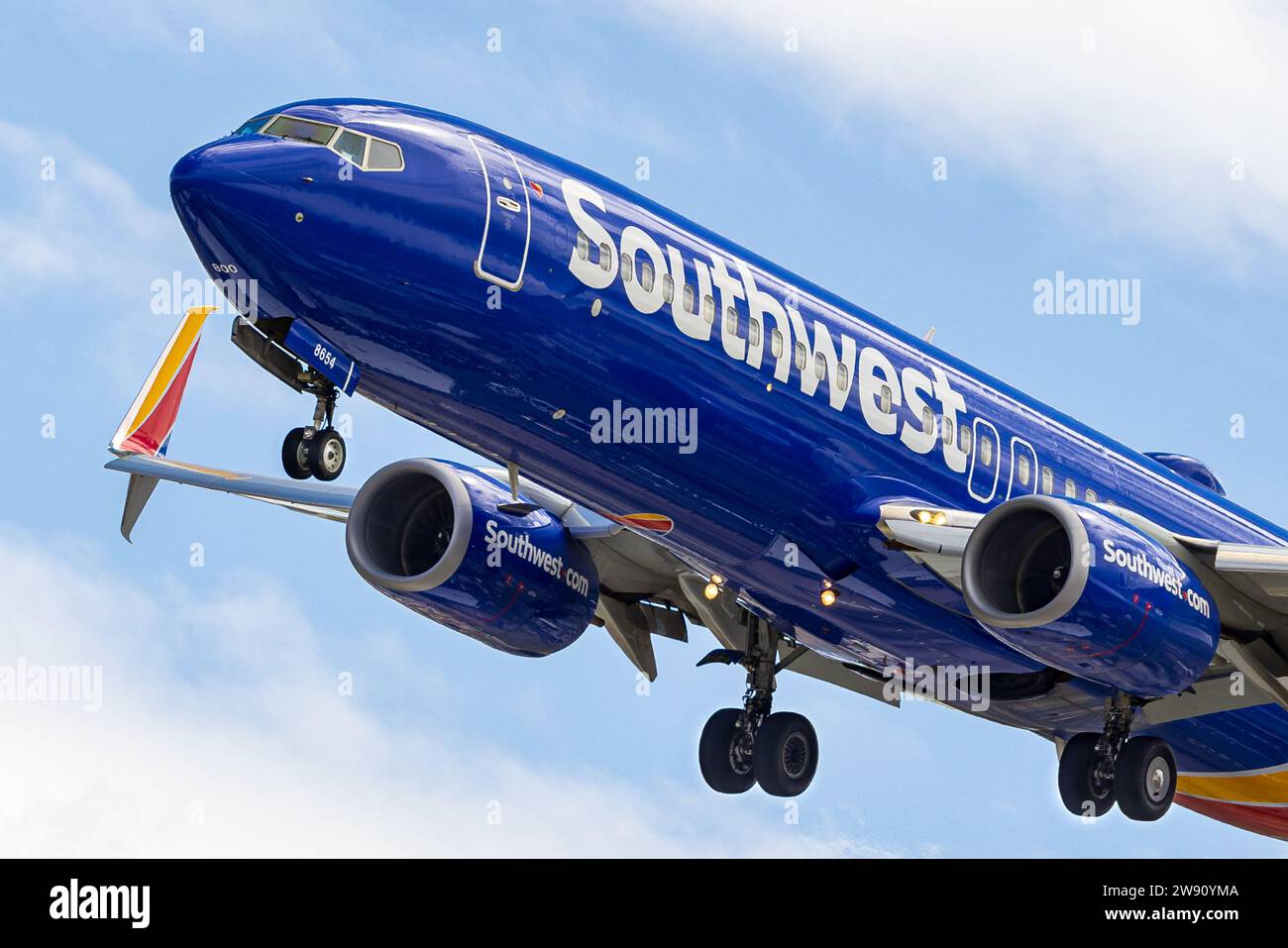 N8654B Southwest Airlines Boeing 737-8H4(WL) landing at Palm Springs (PSP/KPSP) Stock Photo
