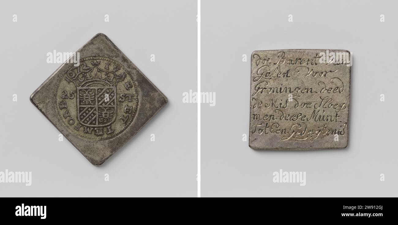 Half Daalder, emergency coin from Groningen, beaten during the siege, Anonymous, 1672 coin. siege coin diamond -shaped emergency coin with rounded corners. Front: Crowned coat of arms between value indication within the change. Reverse: inscription "Do Barent van Galen for Groningen did the mass, do the Dese Mint a memorial Groningen silver (metal) striking (metalworking) / engraving  Groningen Stock Photo