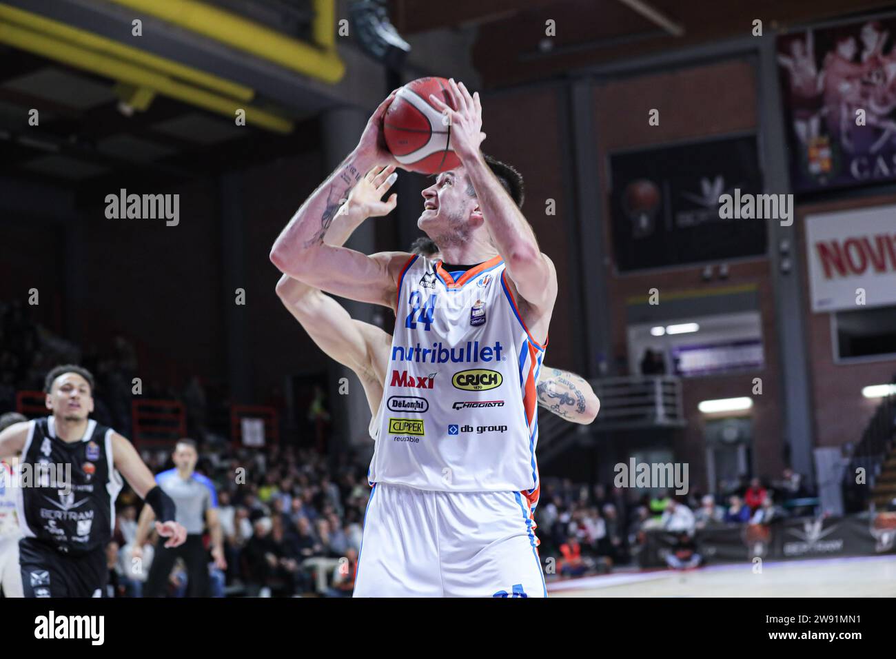 Andrea mezzanotte hires stock photography and images Alamy