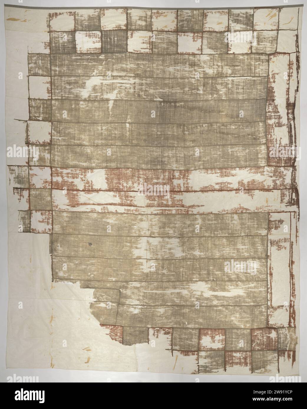 Fragment of a Ship Flag, anonymous, c. 1665 ship flag Fragment of a ship's flag, almost the entire left half, with a red cross (St. George's Cross) on a white background, and a double red-white checkered edge. This flag is a 'Guinea Jack', which was conducted by the English Royal Africa Company. This copy was probably conquered in 1665 from the Cormantijn Fort on the coast of West Africa. England wool  flag, colours (as symbol of the state, etc.) Ghana Stock Photo