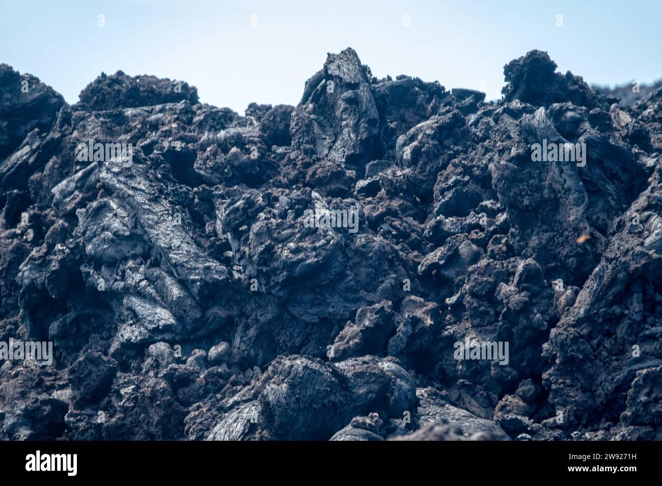 A variety of forms of basalt solidified lava (clinker, blocklava