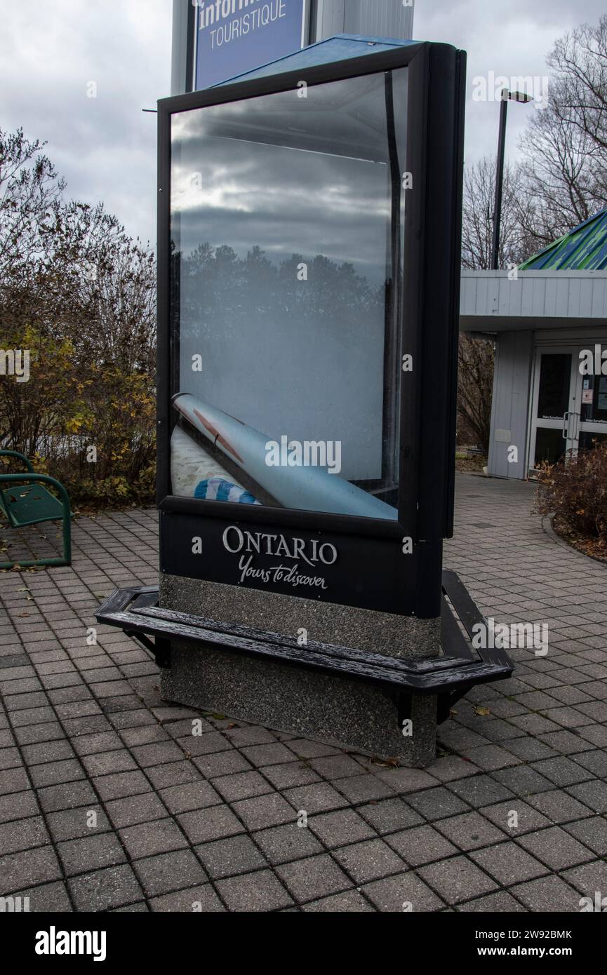 Dilapidated signs at the Ontario tourist information centre in Hawkesbury, Ontario, Canada Stock Photo