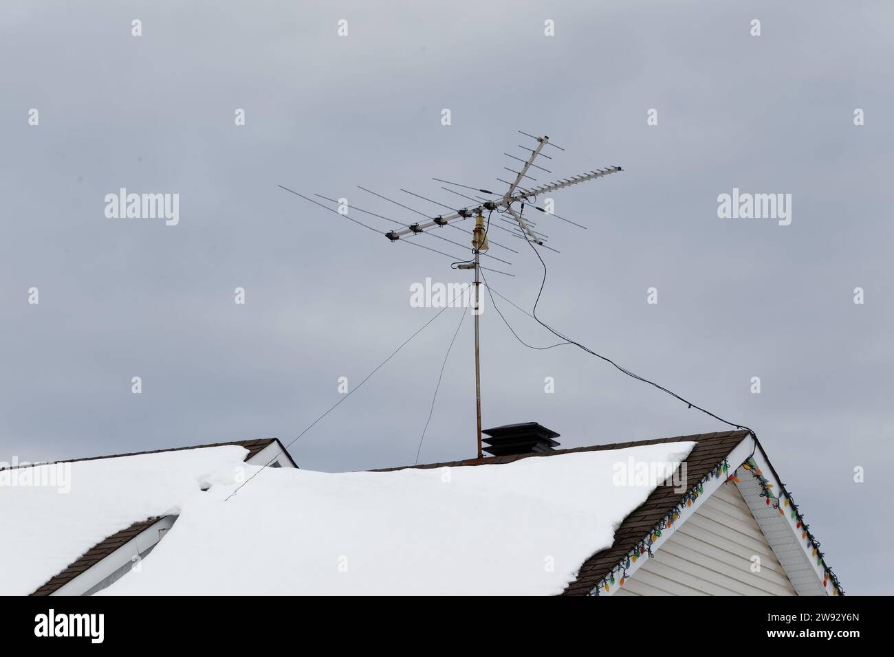 Rooftop television antenna. Quebec,Canada Stock Photo Alamy