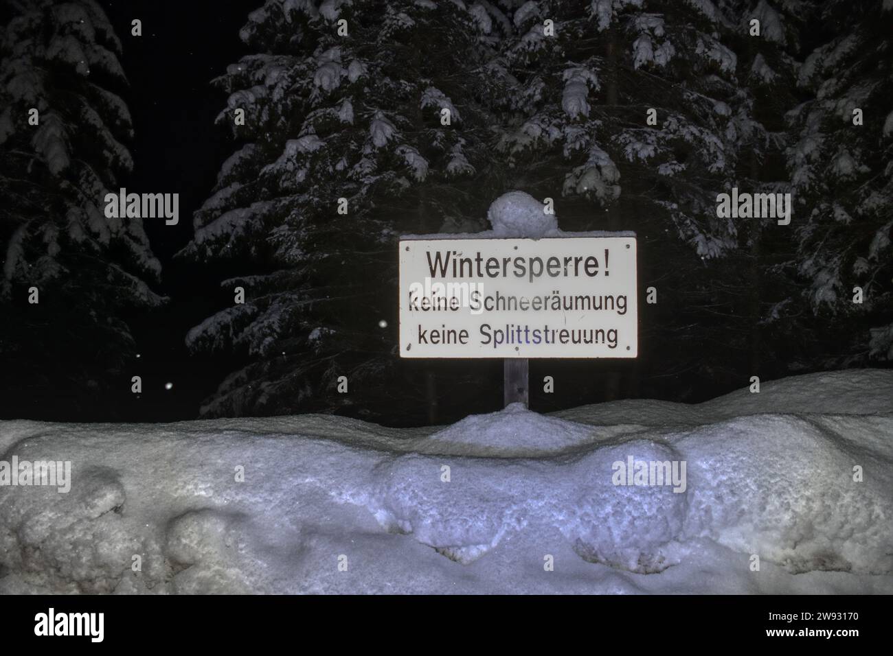 Winterdienst hi-res stock photography and images - Alamy