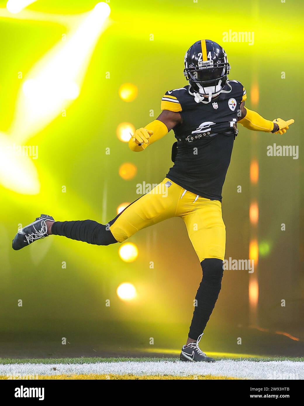 Joey porter jr steelers hi-res stock photography and images - Alamy