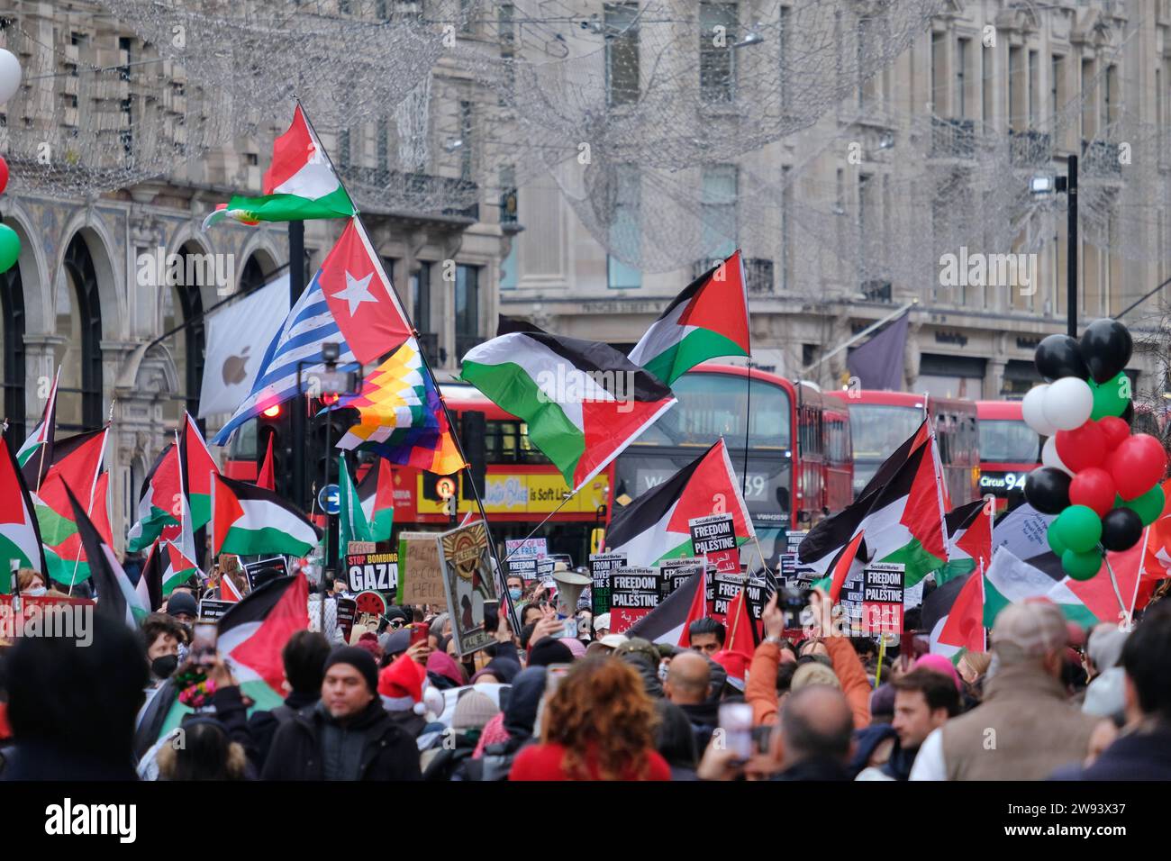 Paris court fines pro-Palestinian group for SodaStream boycott