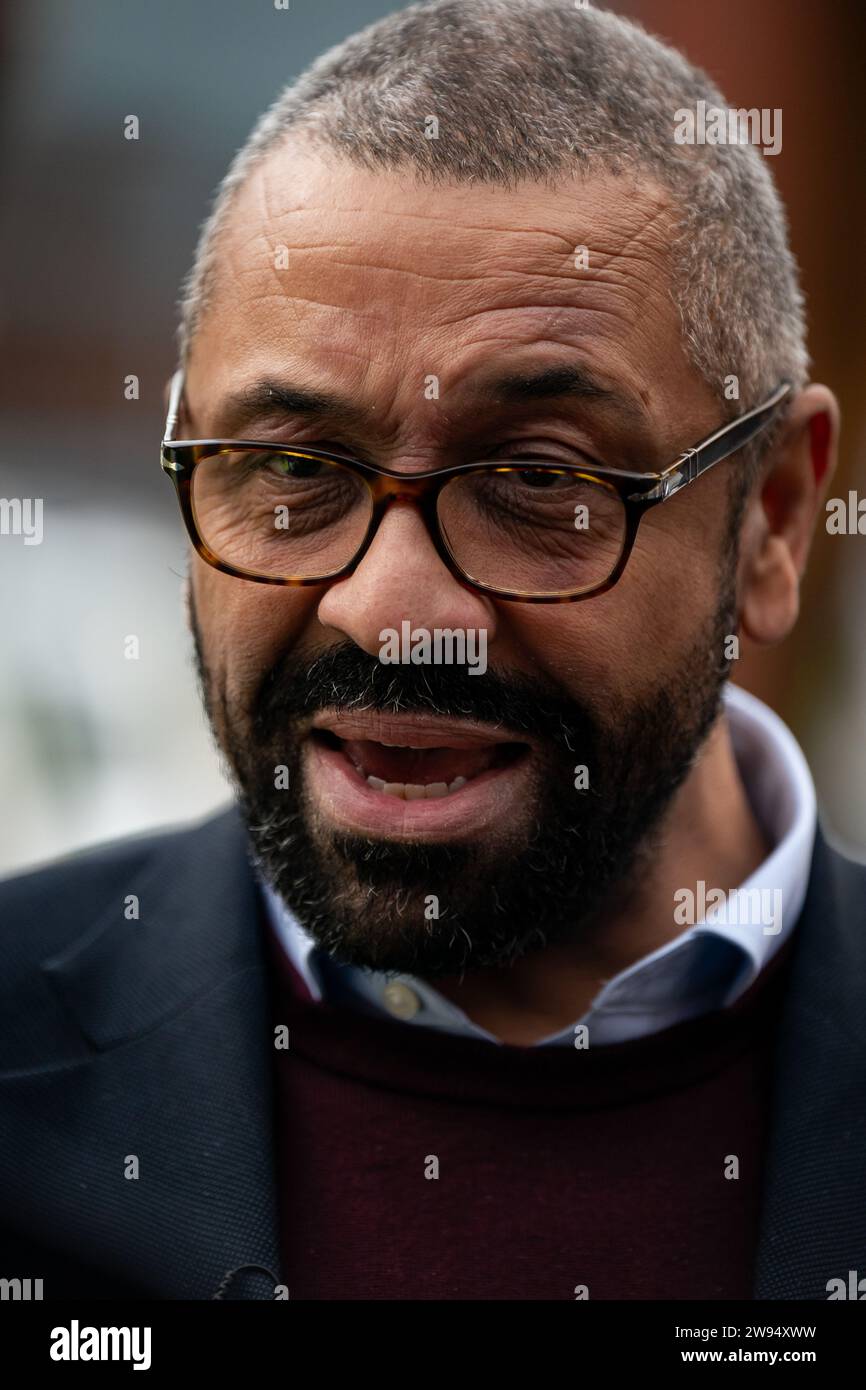 Home Secretary James Cleverly after meeting police officers at Luton Police Station to thank them for their service for working over the festive period. Picture date: Thursday December 21, 2023. Stock Photo