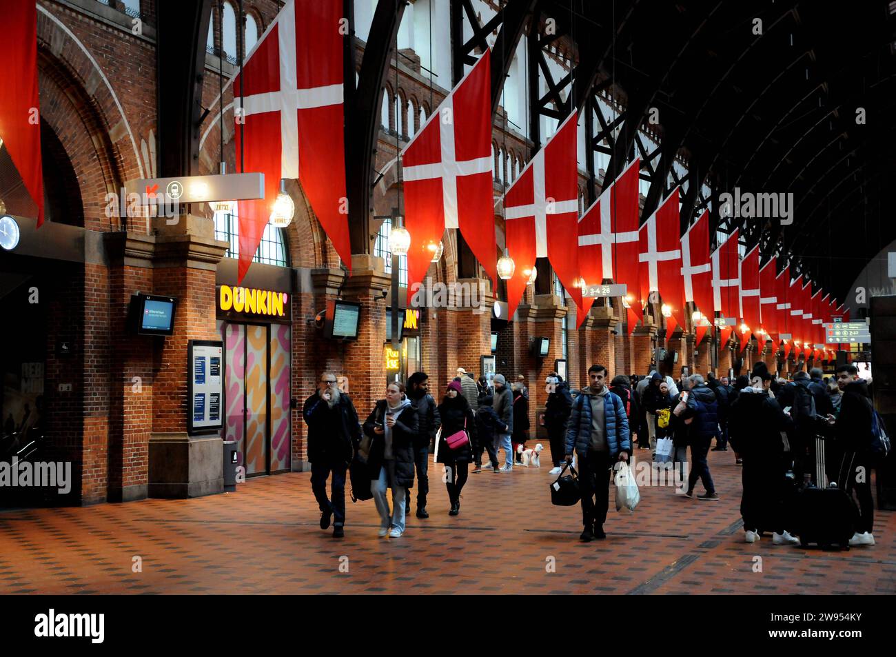 Copenhagen, Denmark /24 December 2023/.Christams eve travellers for christmas holiday at main train statuion in danish capital.Photo.Francis Joseph Dean/Dean Pictures Stock Photo