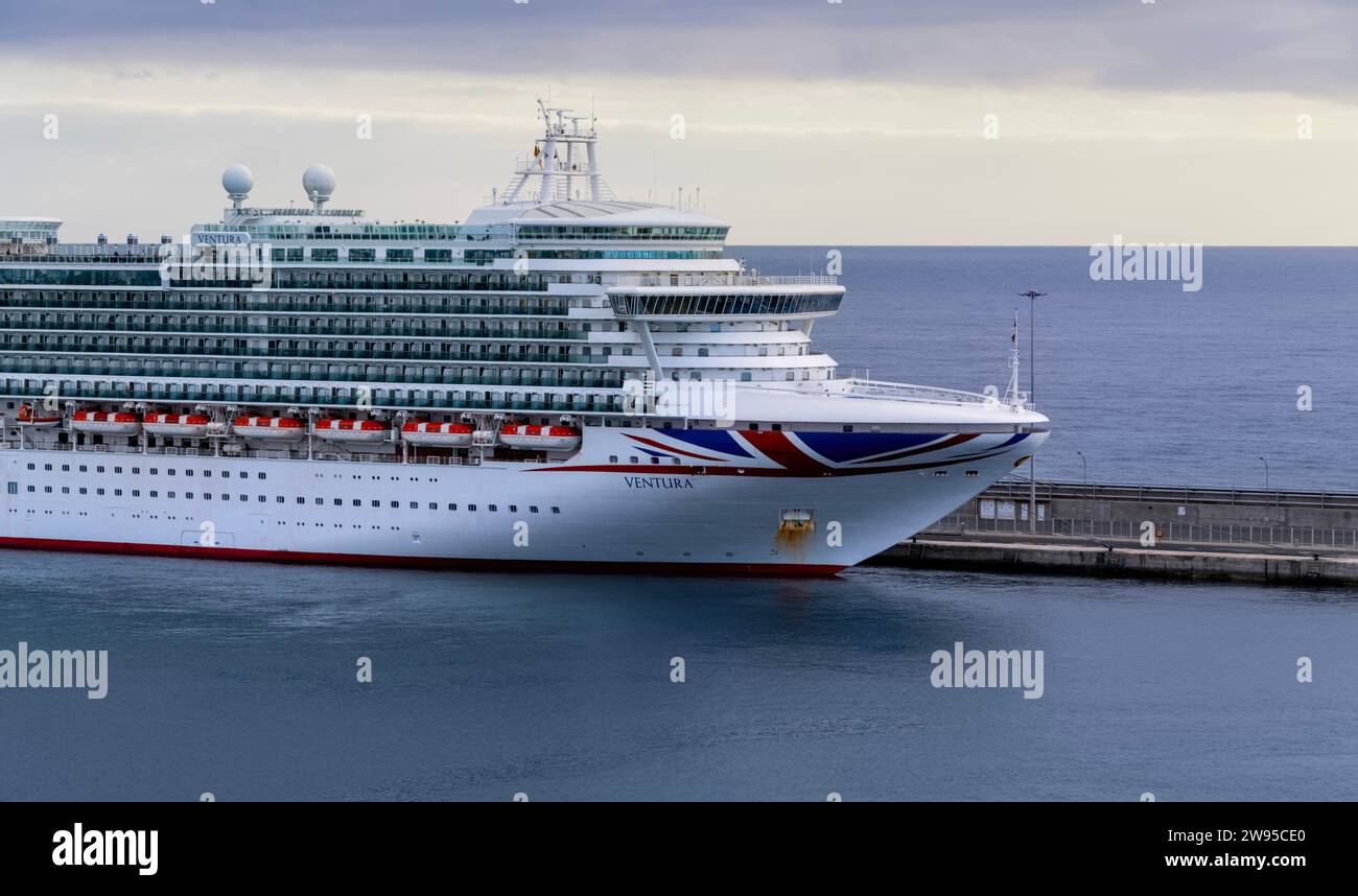 P & O Ventura Cruise Ship Arrecife cruise terminal, Lanzarote, Canary Islands Spain Stock Photo