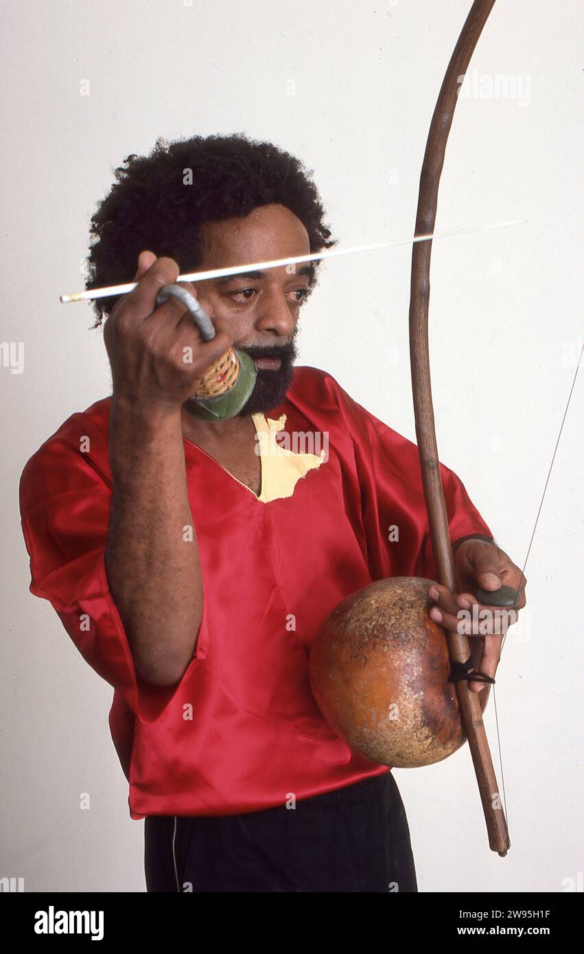 Historic string instrument hi-res stock photography and images - Alamy