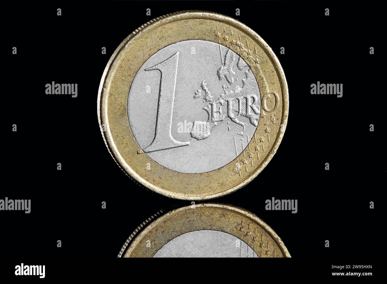 Spanish 1 euro coin hi-res stock photography and images - Alamy