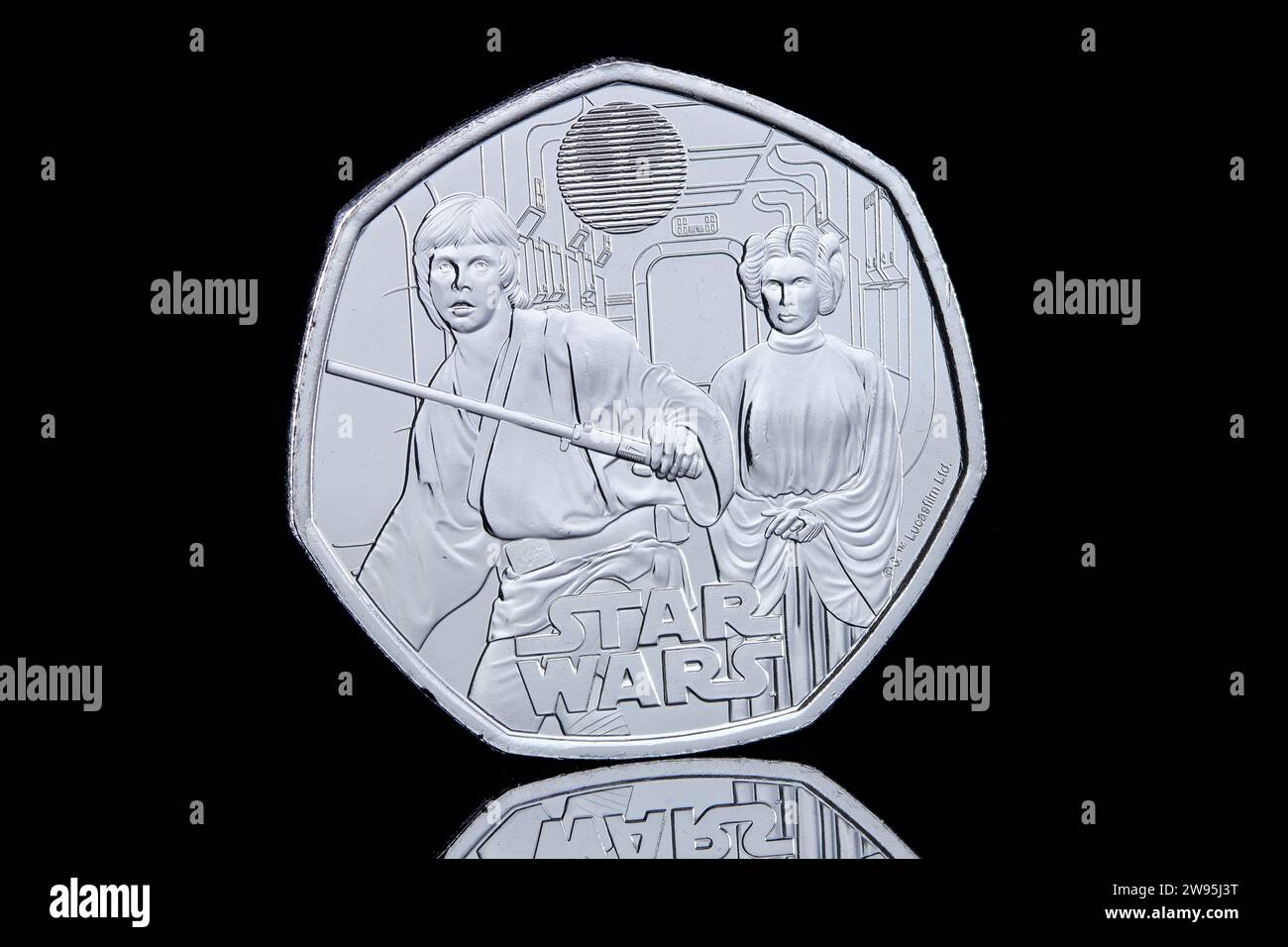 https://c8.alamy.com/comp/2W95J3T/the-3rd-coin-in-the-star-wars-50p-series-featuring-luke-skywalker-princess-leia-on-the-reverse-king-charles-iii-portrait-on-thr-obverse-2W95J3T.jpg