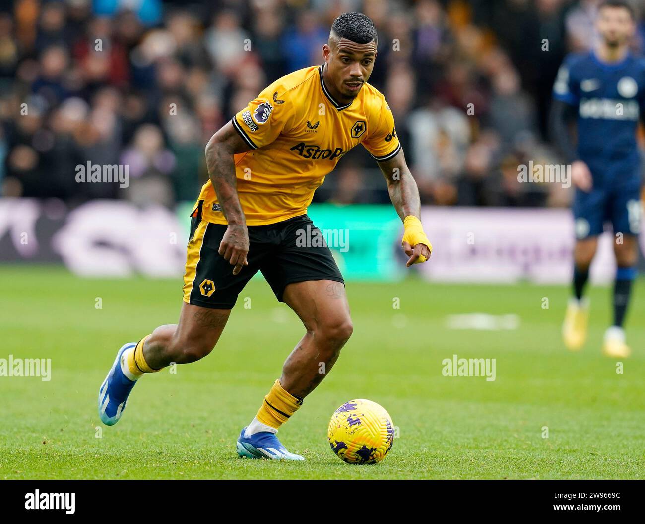 Wolverhampton, UK. 24th Dec, 2023. Mario Lemina of Wolverhampton Wanderers during the Premier League match at Molineux, Wolverhampton. Picture credit should read: Andrew Yates/Sportimage Credit: Sportimage Ltd/Alamy Live News Stock Photo