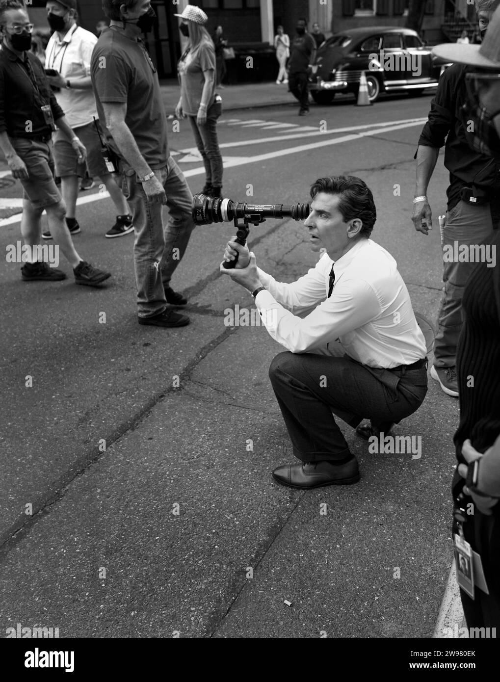 BRADLEY COOPER in MAESTRO (2023), directed by BRADLEY COOPER. Credit