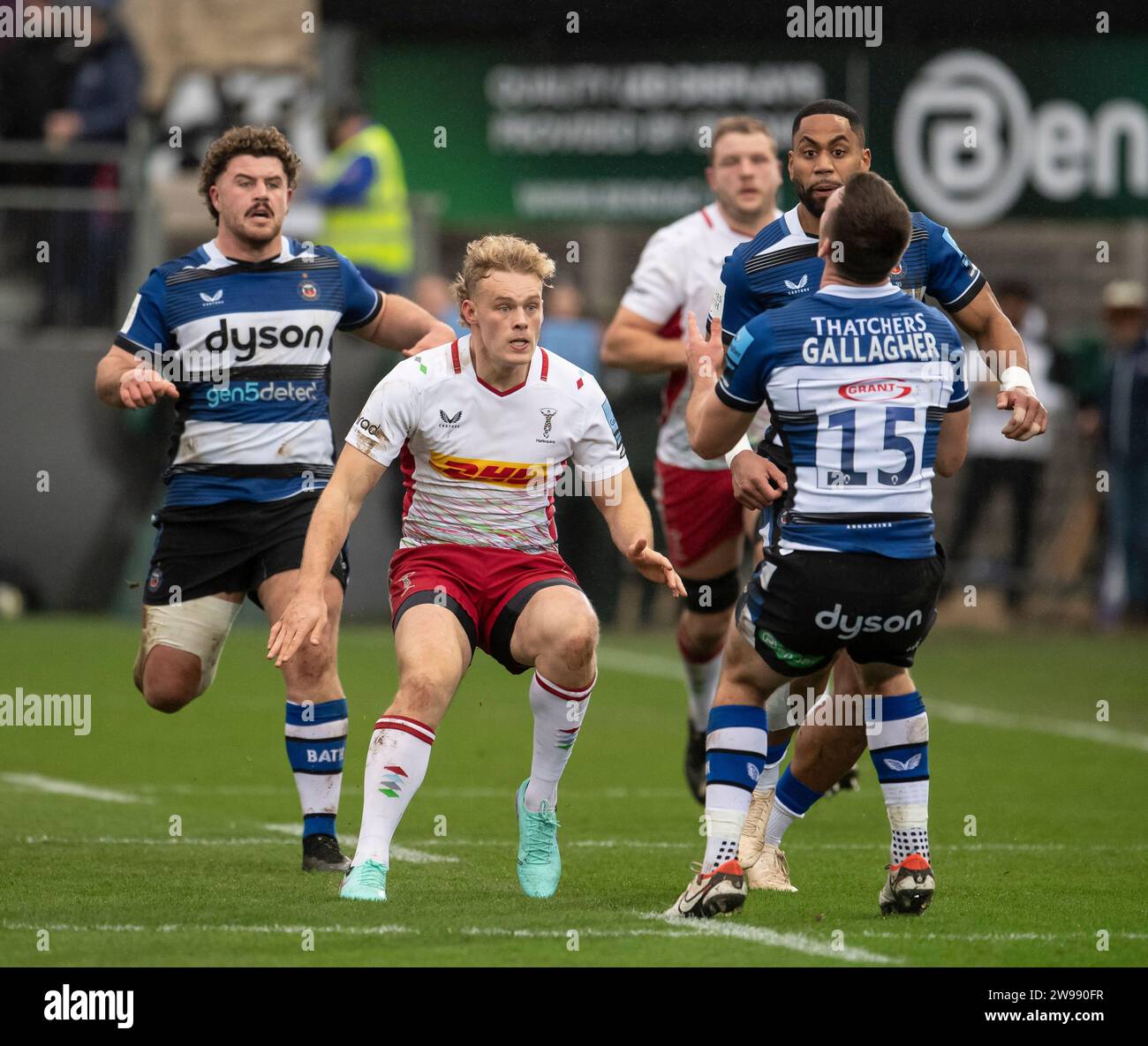 Harlequins Louis Lynagh and Bath Rugby Matt Gallagher in action during