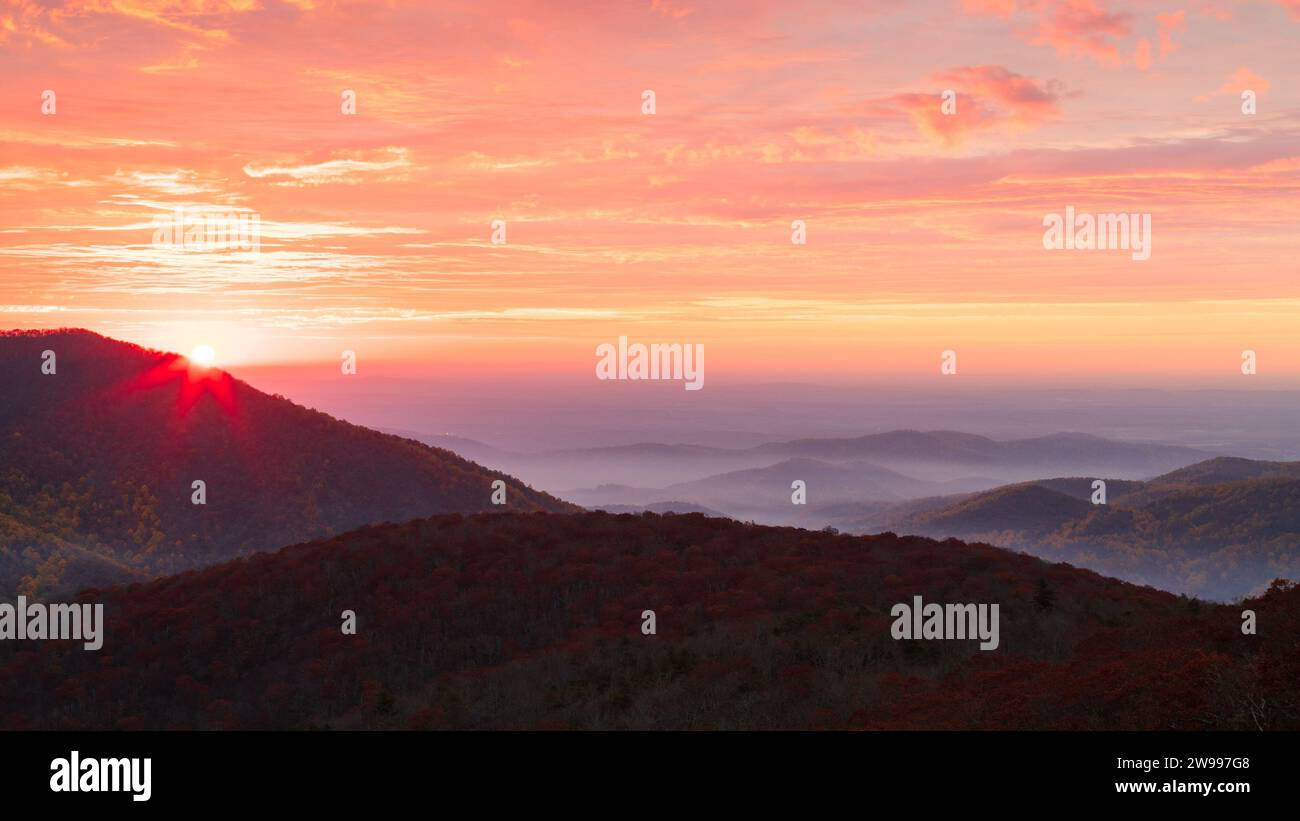 Appalachian Mountains Sunrise Hi res Stock Photography And Images Alamy