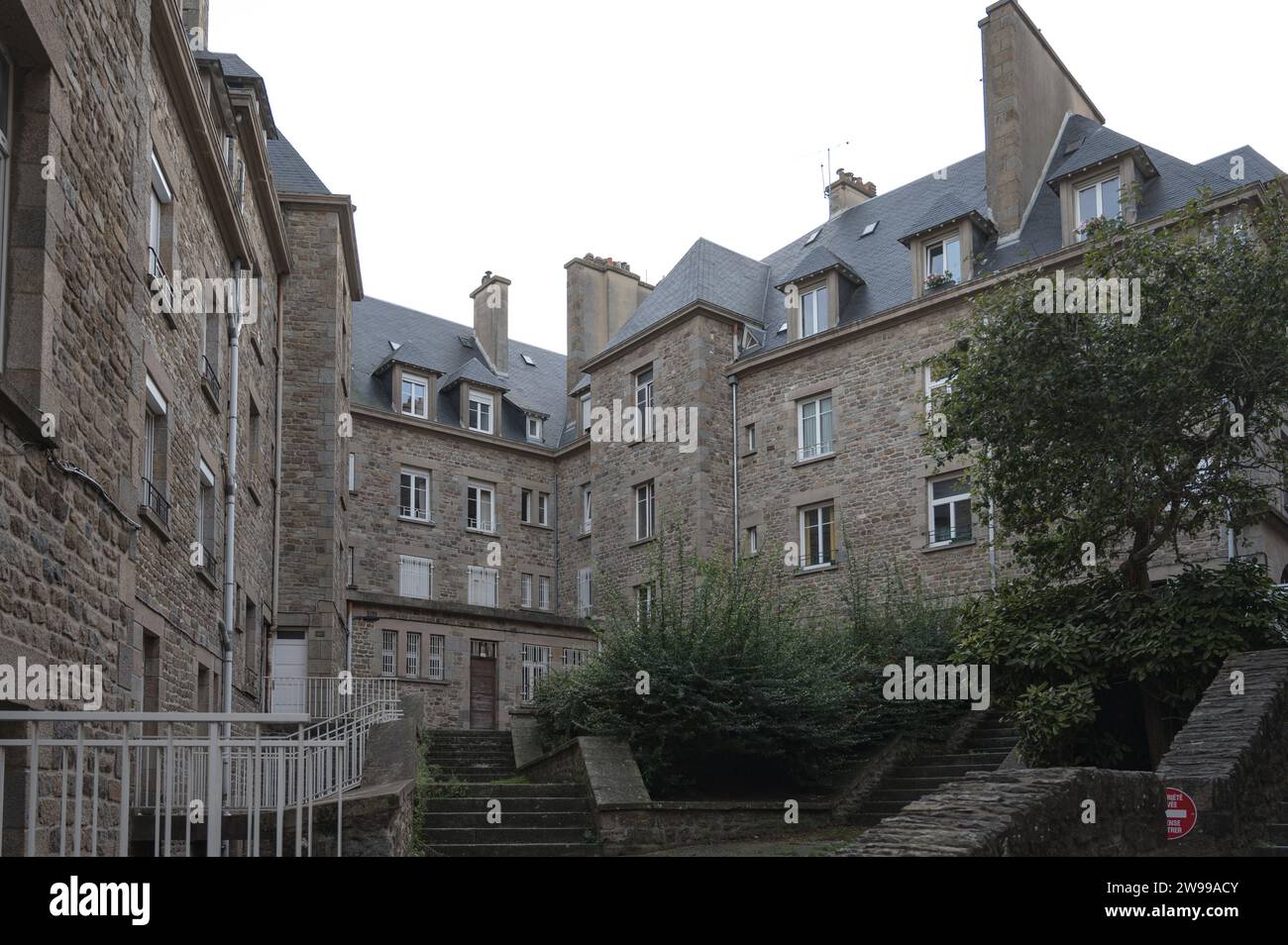 Detail of an area of theresidential houses in Saint Malo, interior