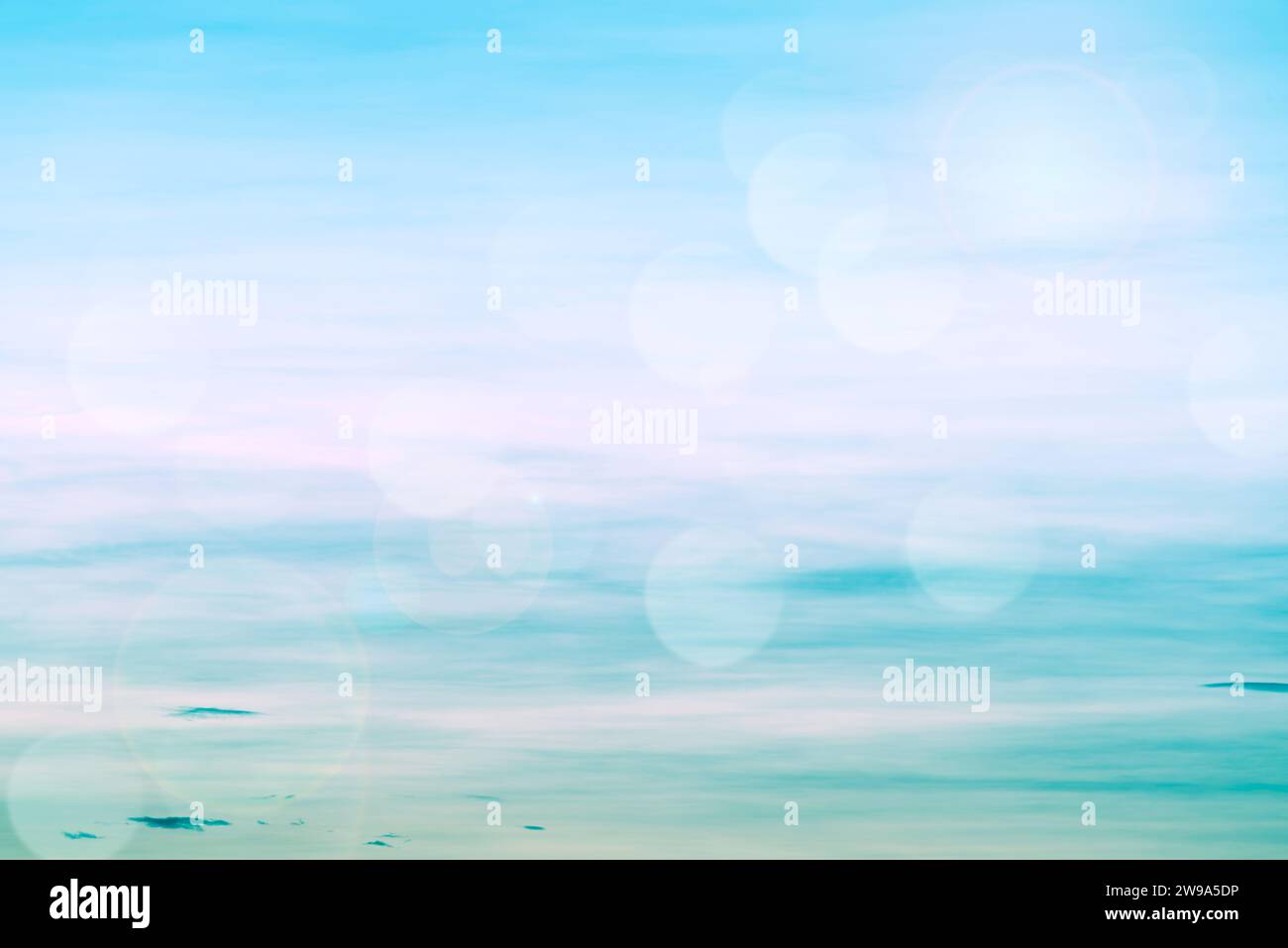 Blue bubble bokeh hi-res stock photography and images - Alamy