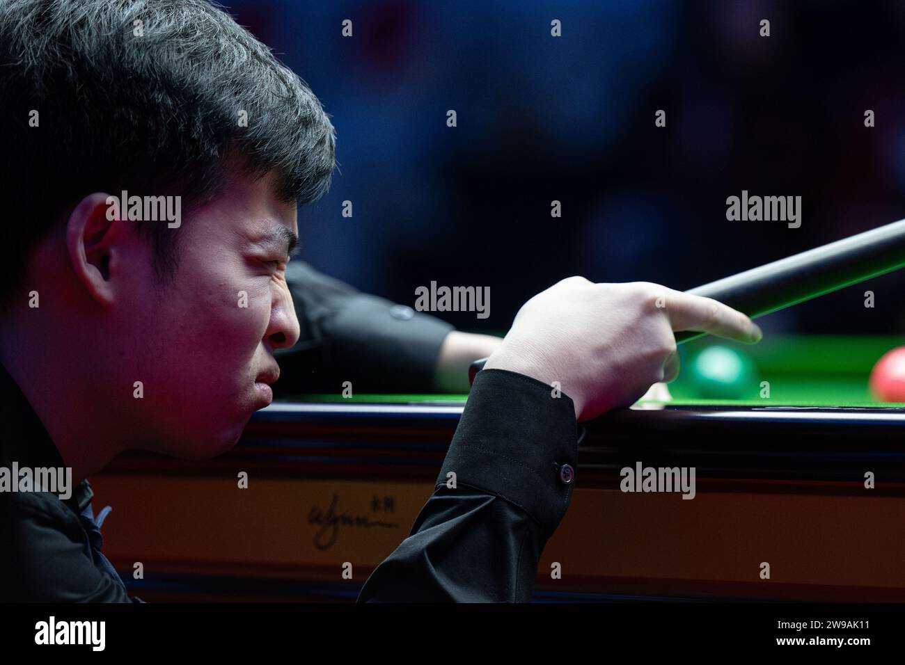 Macau, China. 26th Dec, 2023. Si Jiahui of China competes during the