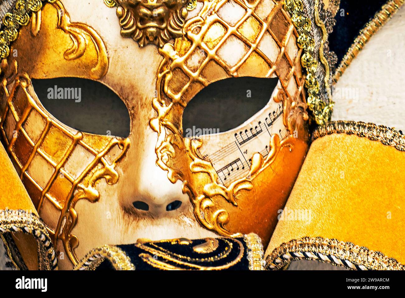 Carnival venice mask vendor hi-res stock photography and images - Alamy