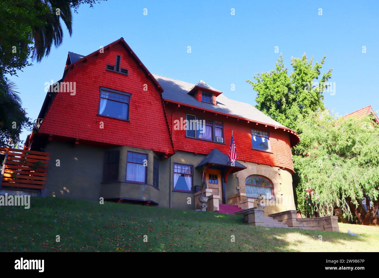 Los Angeles, California: Kinney-Everhardy House at 1401 Alvarado ...