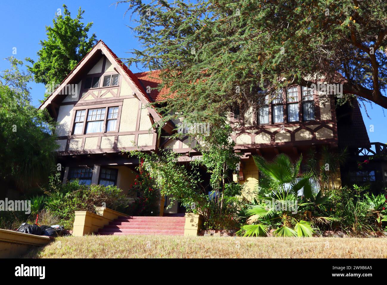 Los Angeles, California Raphael House at 1353 Alvarado Terrace