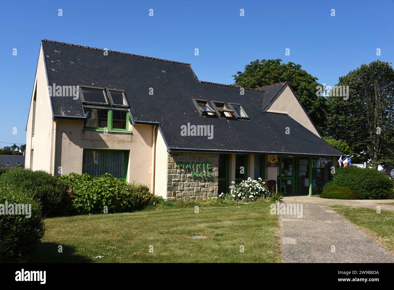 Confort - Meilars city hall, Cap Sizun, Finistere, Bretagne, France, Europe Stock Photo