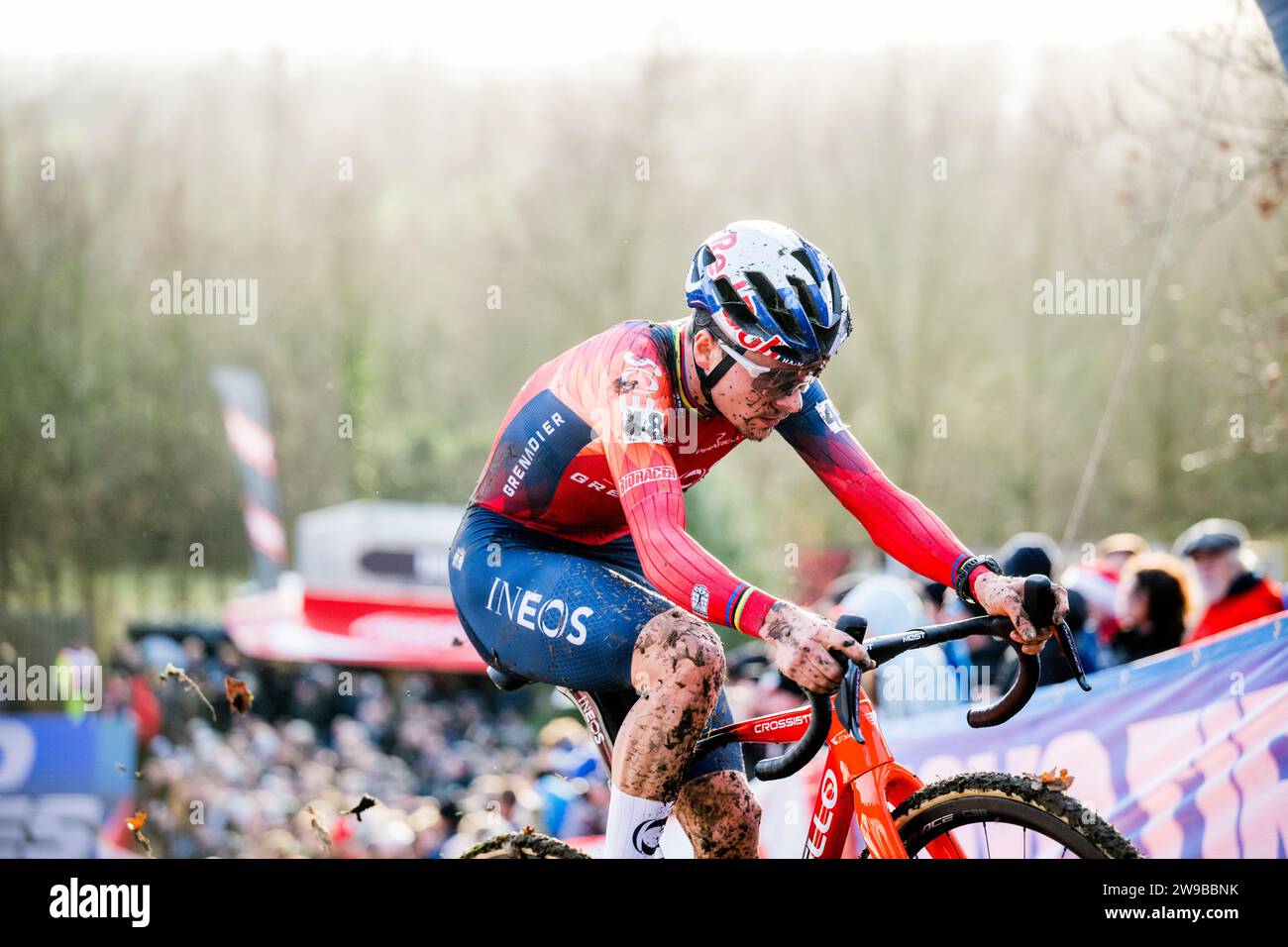 gavere-belgium-26th-dec-2023-british-thomas-tom-pidcock-pictured-in