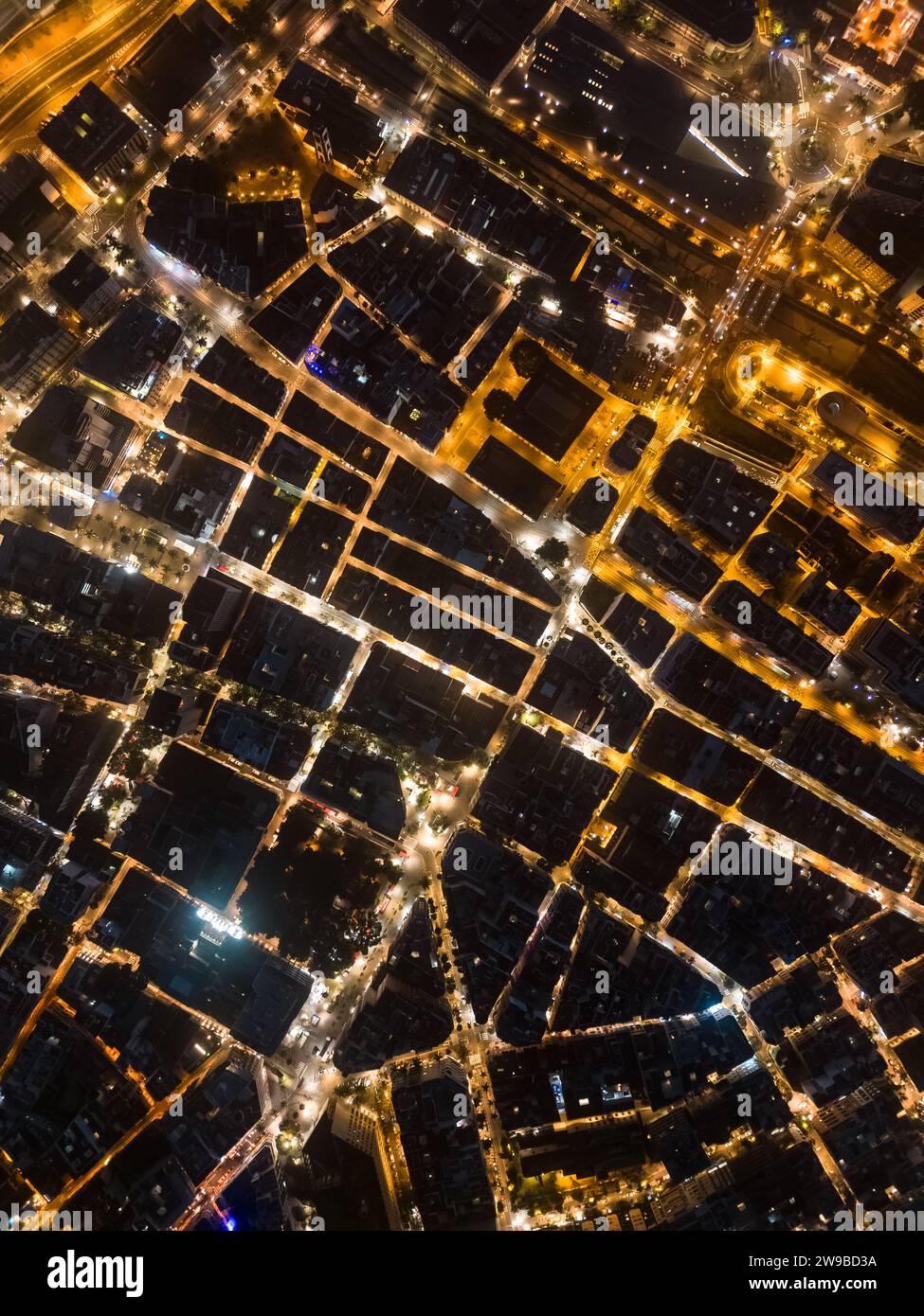 Aerial illuminated city streets rooftop hi-res stock photography and ...