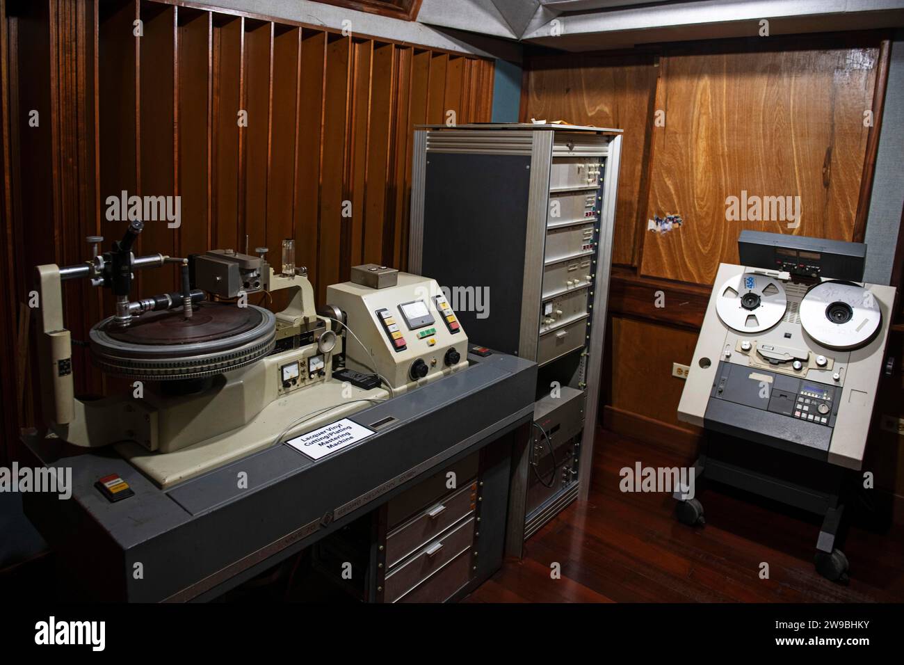 Record production, Tuff Gong Music Studio, Kingston, Jamaica, Central