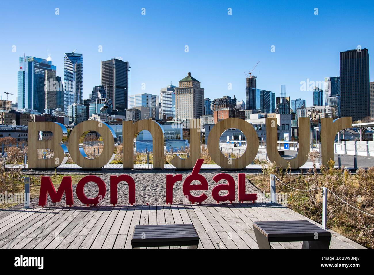 Montreal grand quay hi-res stock photography and images - Alamy